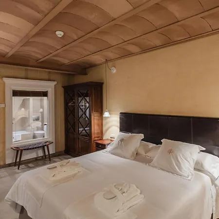Hotel Aura Del 4*