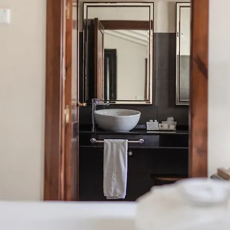Aura Del Hotel